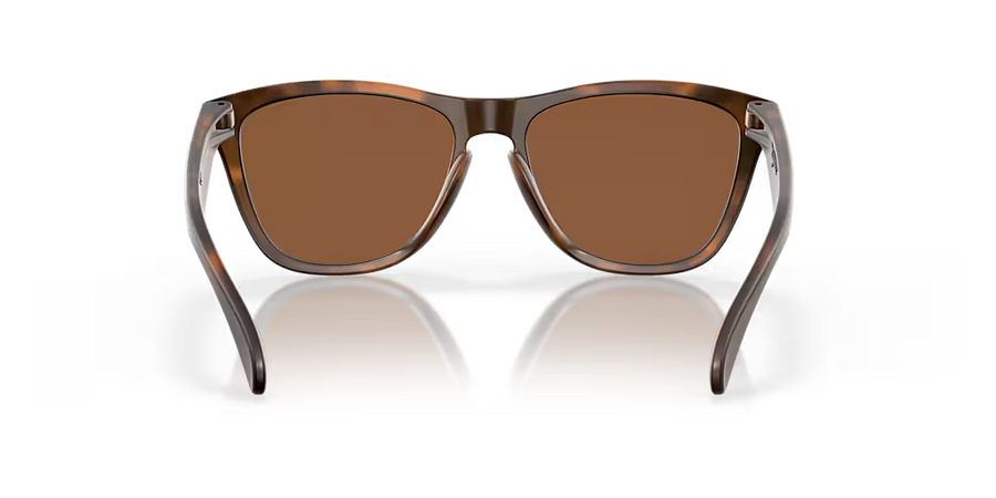 The Oakley OO9013 is the iconic Frogskins™ style