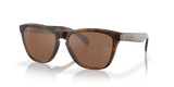The Oakley OO9013 is the iconic Frogskins™ style